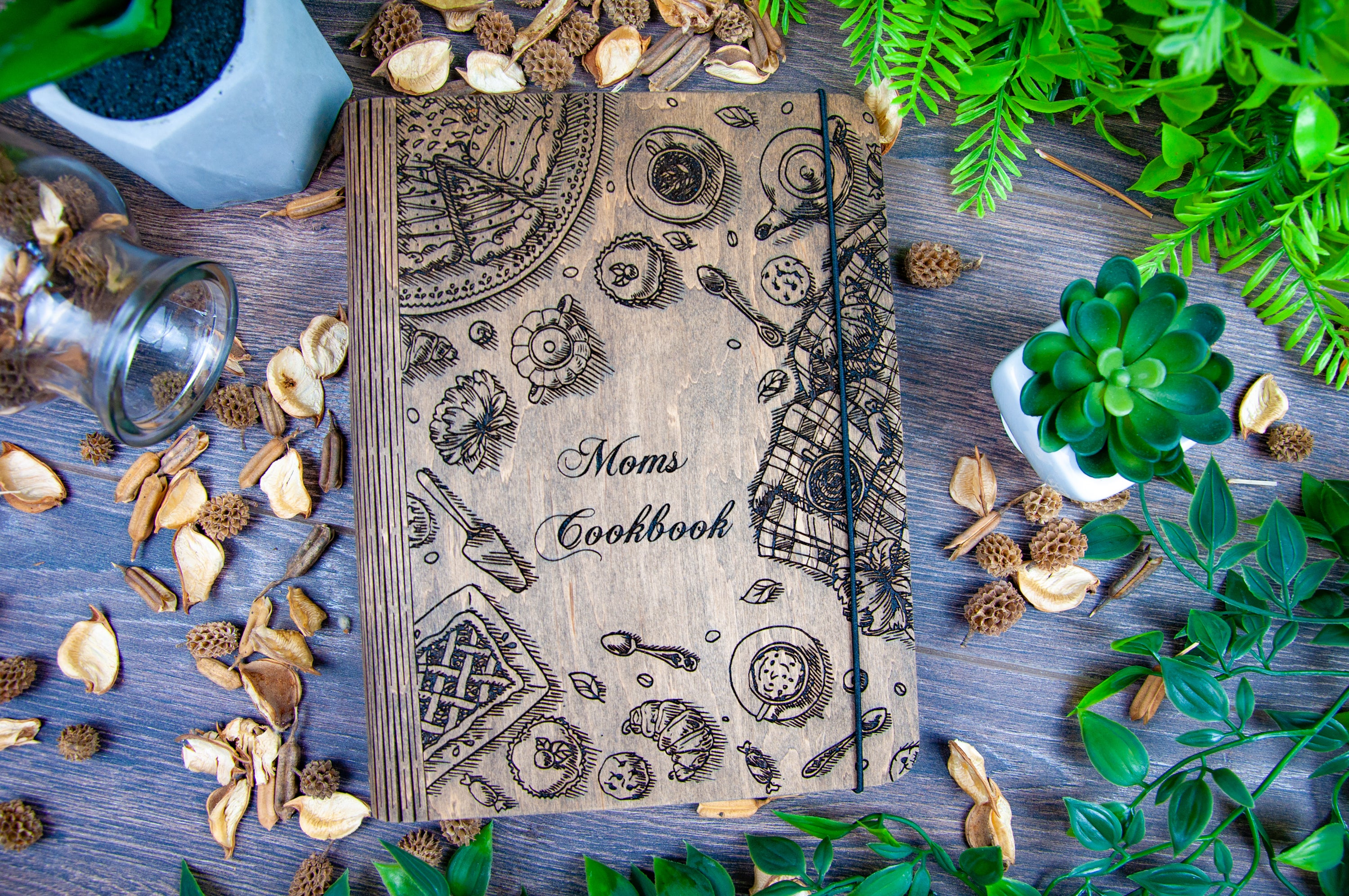 PERSONALIZED WOODEN RECIPE BOOK