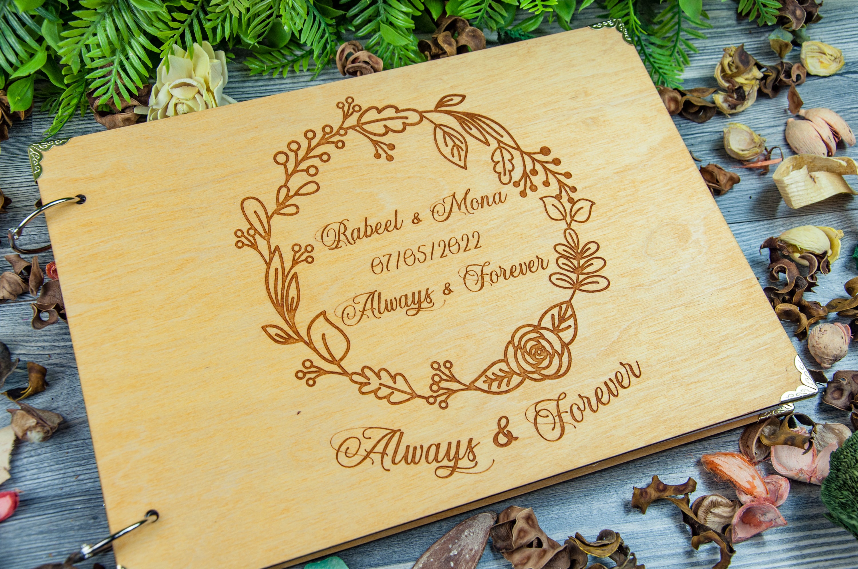 WOODEN PERSONALIZED PHOTO ALBUM